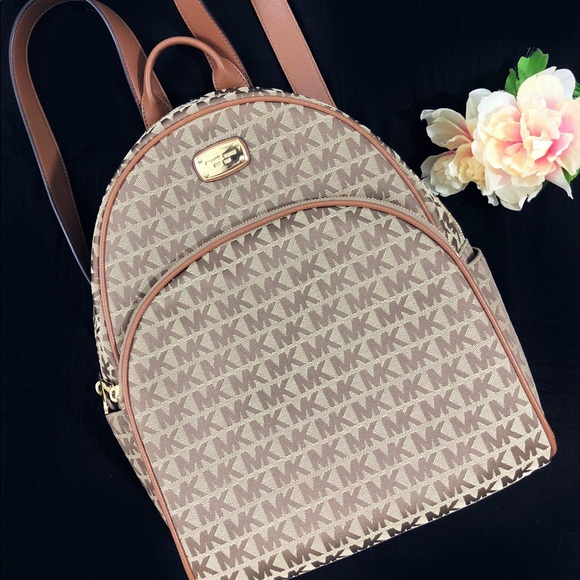 Michael Kors Handbags - 🏆HP🏆Michael Kors LG Abbey Jacquard Backpack